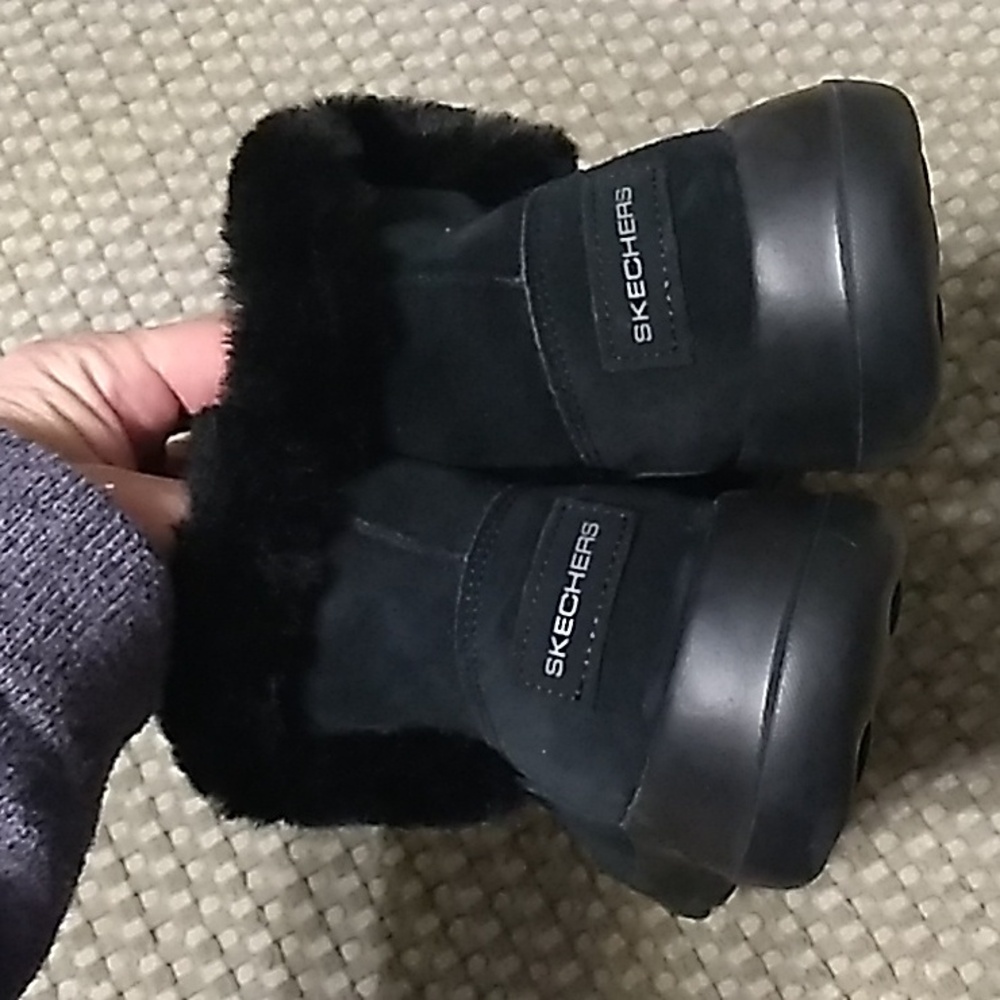 Women's Skechers Black Gen5 Fur-Lined Boots size 7 - Picture 5 of 10